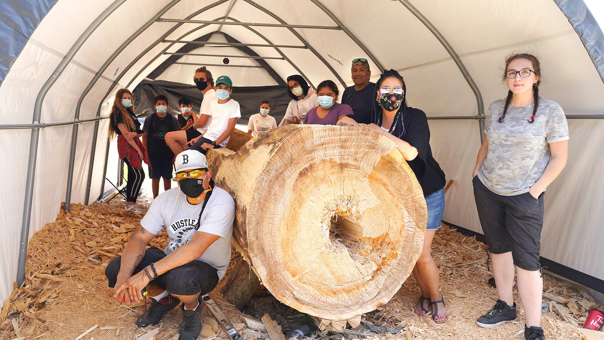 westbank-first-nation-youth-reconnecting-to-canoe-culture