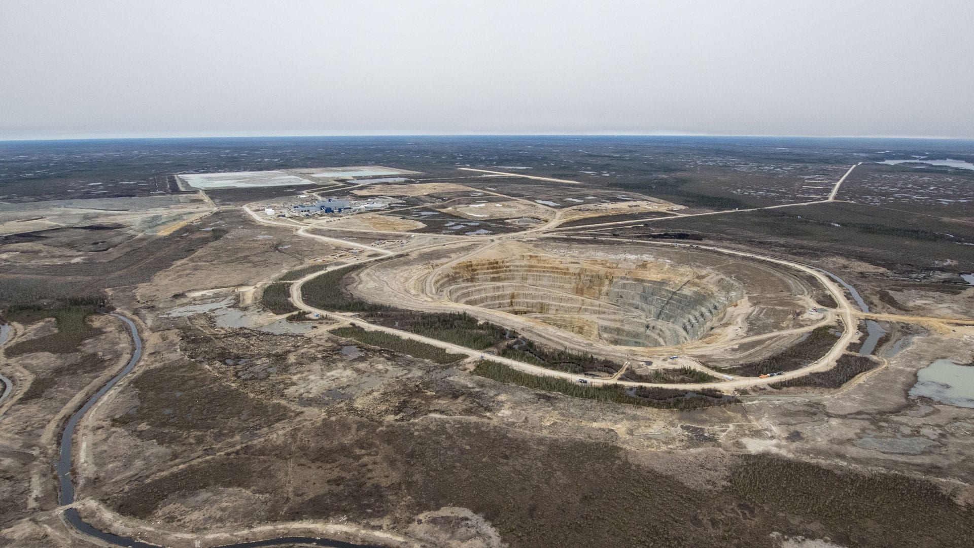 De Beers Officially Opens New Canadian Mine
